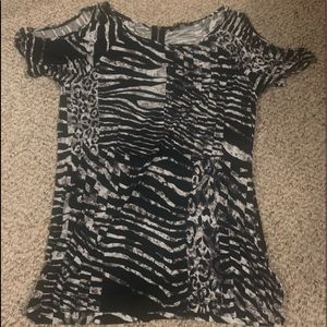 Cold Shoulder Cable & Gage shirt Size XS
